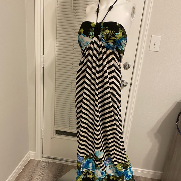 Saint Tropez West Dresses & Skirts - Saint Tropez West Maxi Dress Blue Flowers, Black/White Horizontal Stripes, SZ 10